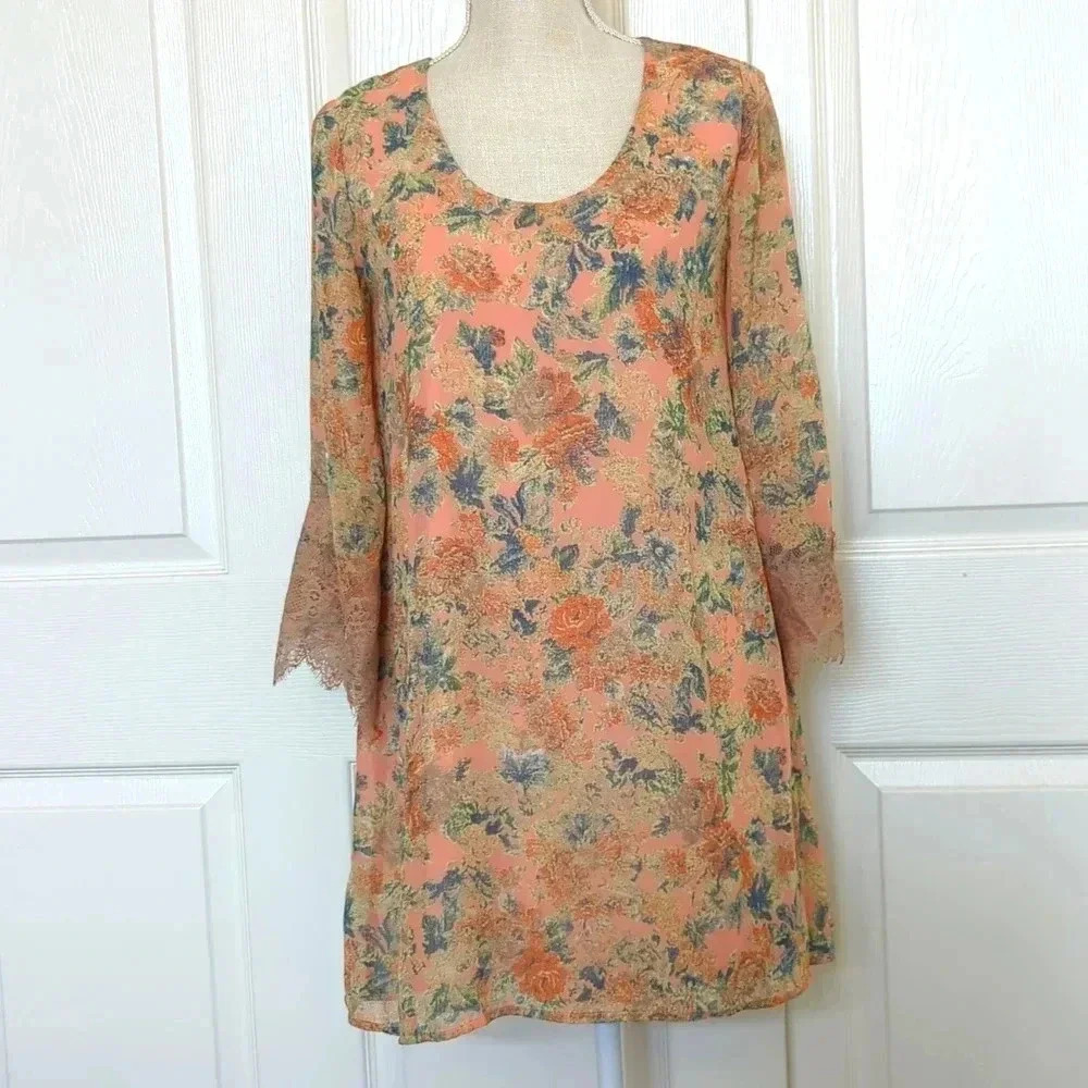 ASTR The Label's Peach Floral Mini Dress with lace Sleeves